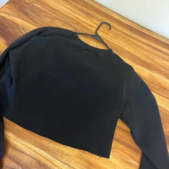 Brandy Melville Black Alien Patch Sweatshirt - Picture 4 of 4